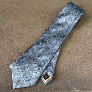 Donald J. Trump Signature Collection Men's Silver Paisley Silk Blend Tie